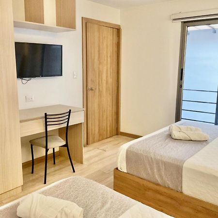Hotel Brist0L Suites Centro Historico Cuenca Ngoại thất bức ảnh