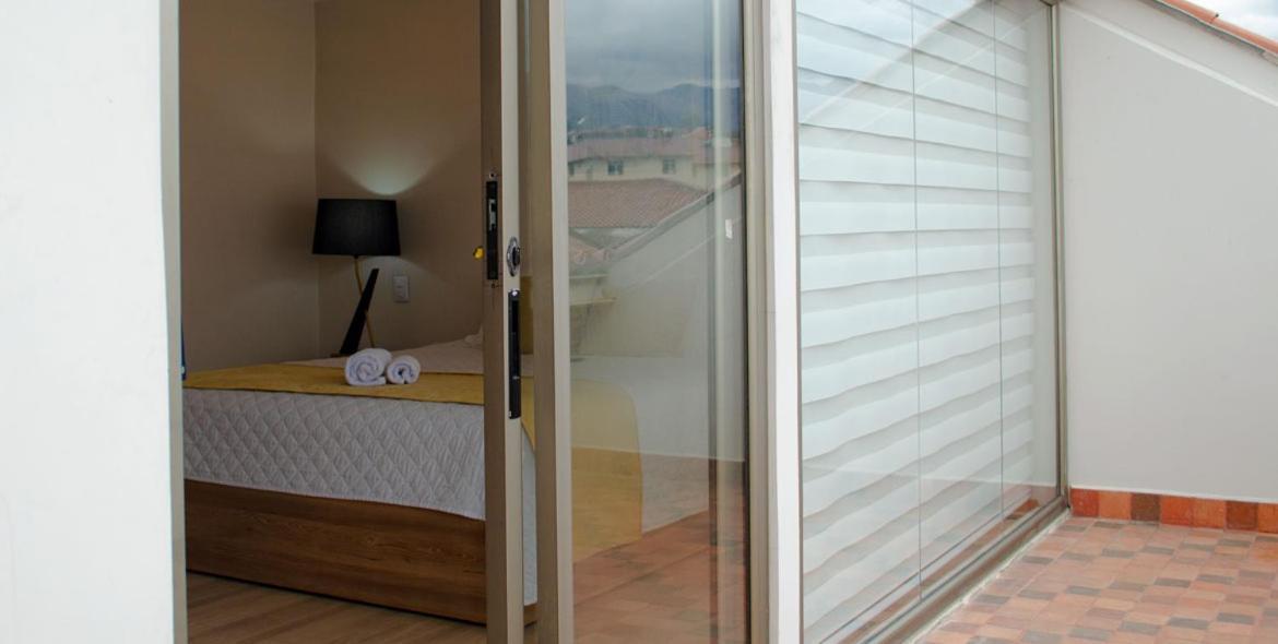 Hotel Brist0L Suites Centro Historico Cuenca Ngoại thất bức ảnh