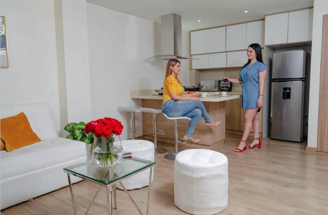 Hotel Brist0L Suites Centro Historico Cuenca Ngoại thất bức ảnh