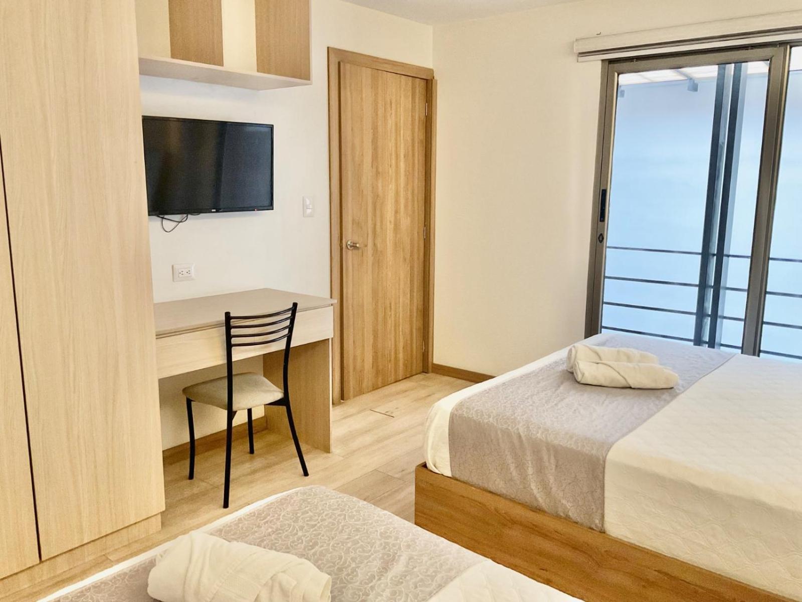 Hotel Brist0L Suites Centro Historico Cuenca Ngoại thất bức ảnh