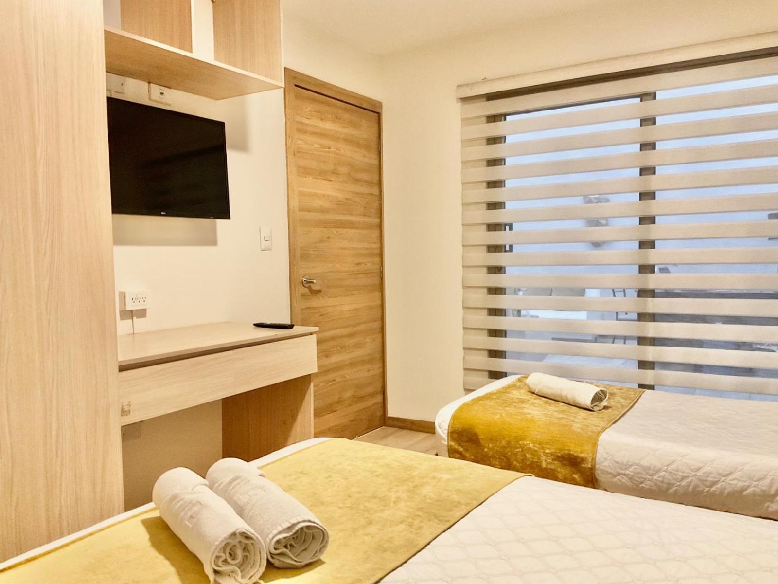 Hotel Brist0L Suites Centro Historico Cuenca Ngoại thất bức ảnh