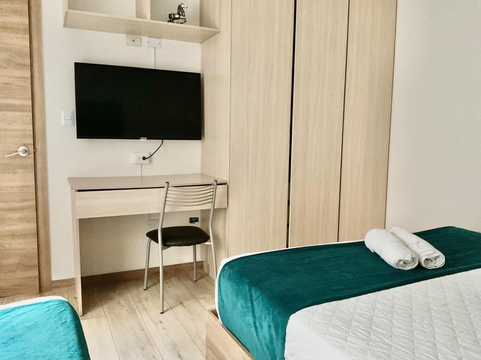 Hotel Brist0L Suites Centro Historico Cuenca Ngoại thất bức ảnh
