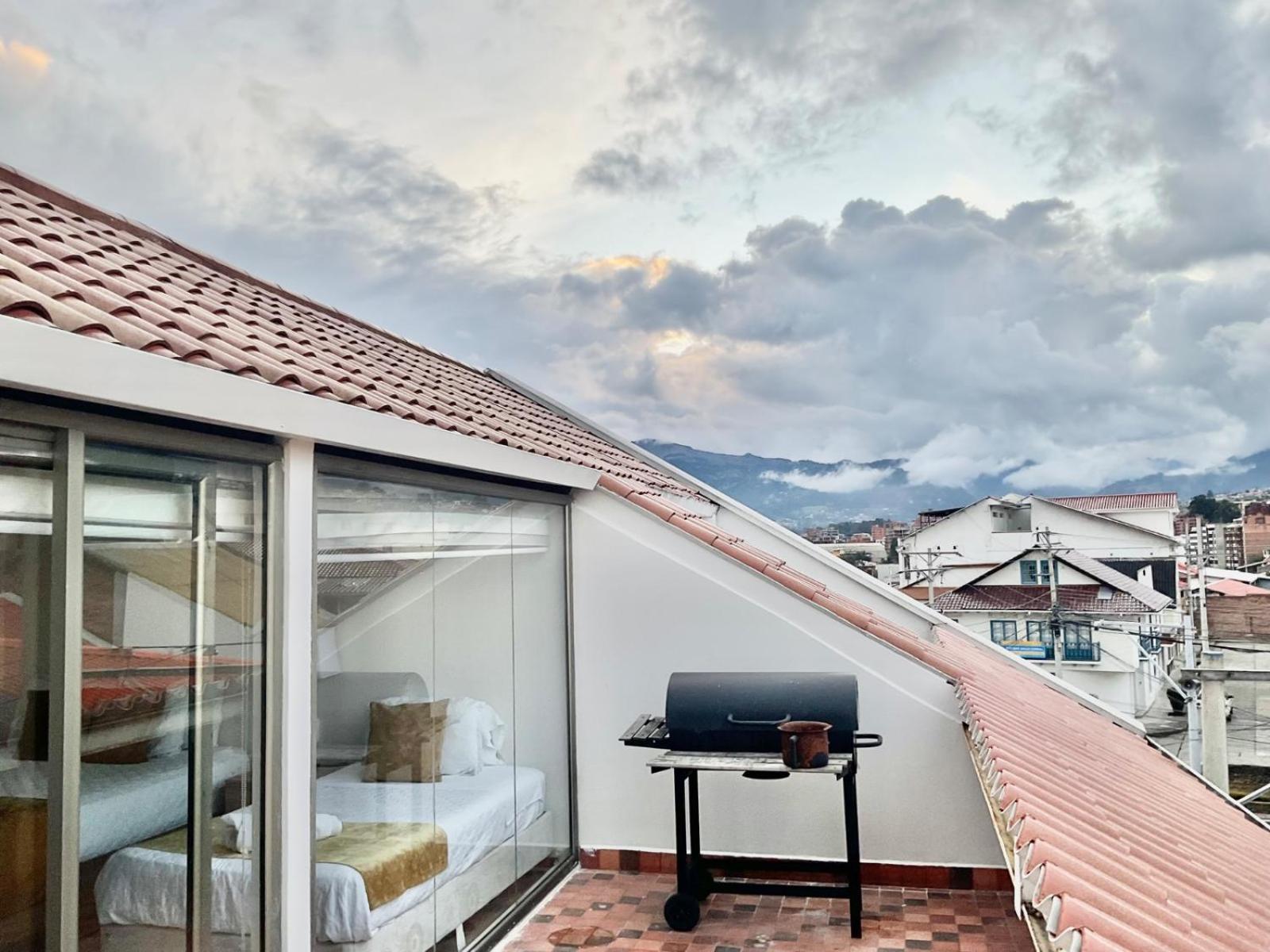 Hotel Brist0L Suites Centro Historico Cuenca Ngoại thất bức ảnh