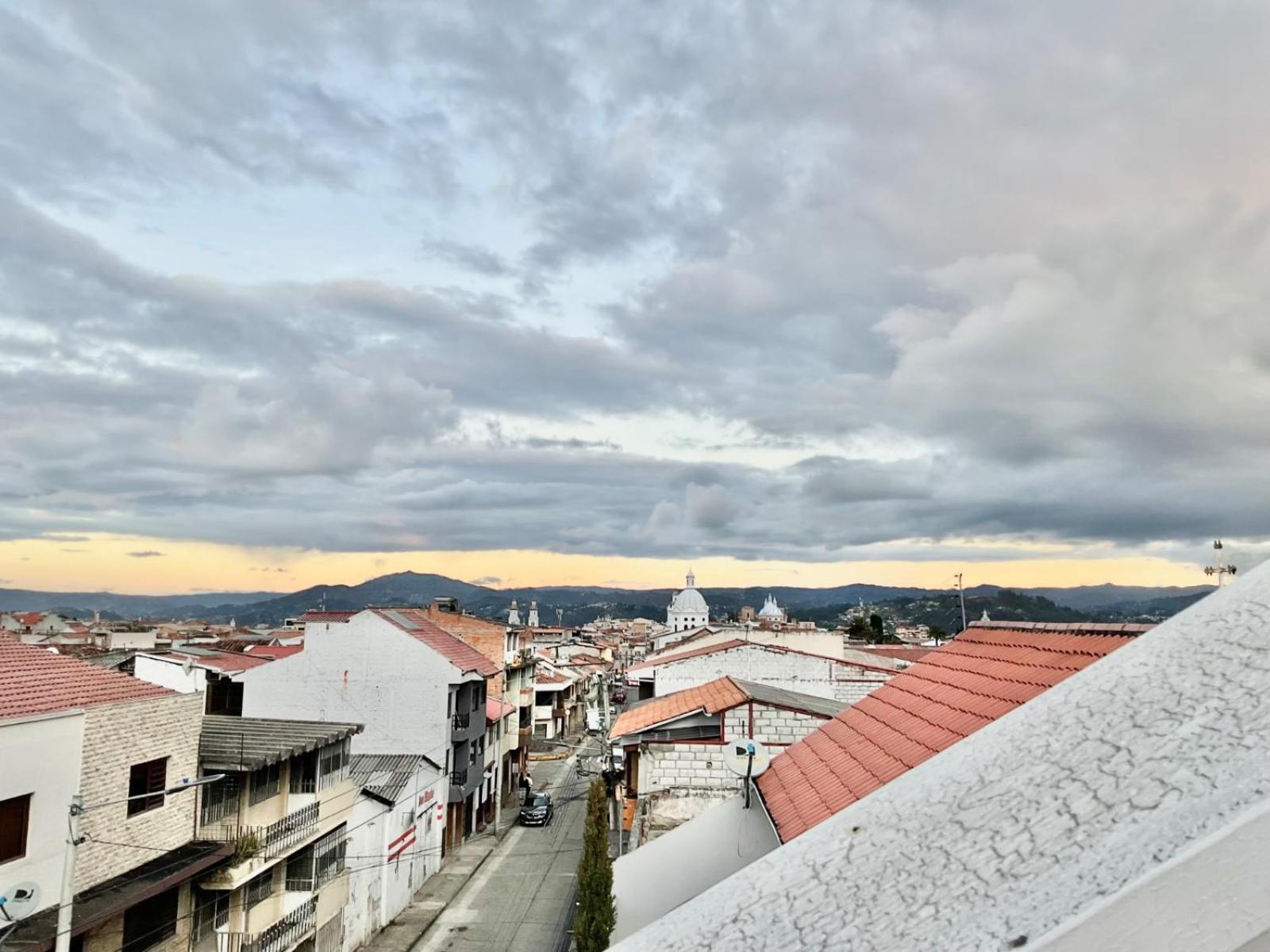 Hotel Brist0L Suites Centro Historico Cuenca Ngoại thất bức ảnh