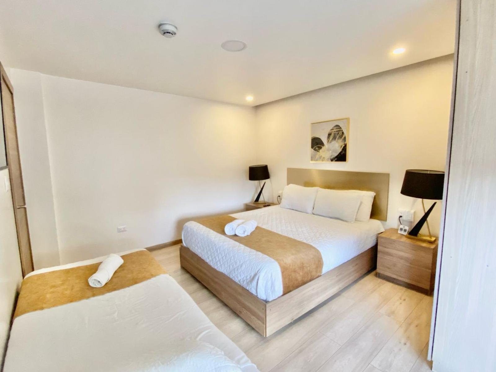 Hotel Brist0L Suites Centro Historico Cuenca Ngoại thất bức ảnh
